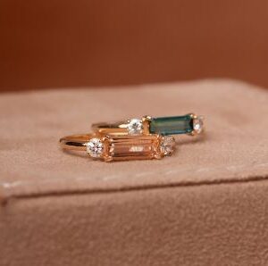ANEL BAGUETE E DIAMANTE