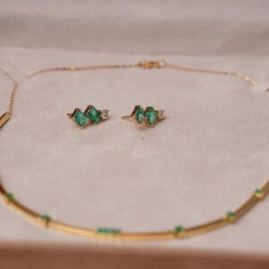 BRINCO EAR CUFF ESMERALDA E DIAMANTE